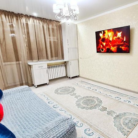 Абсолютно Новая Квартира Класса Люкс تاراز المظهر الخارجي الصورة